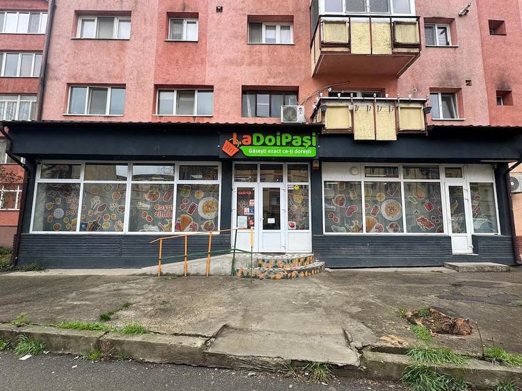 Spațiu comercial, de 150 mp, în Nord