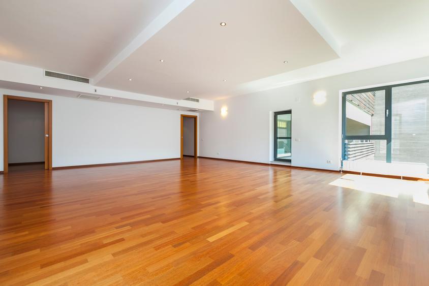 Apartament cu 3 camere decomandat în Nordului