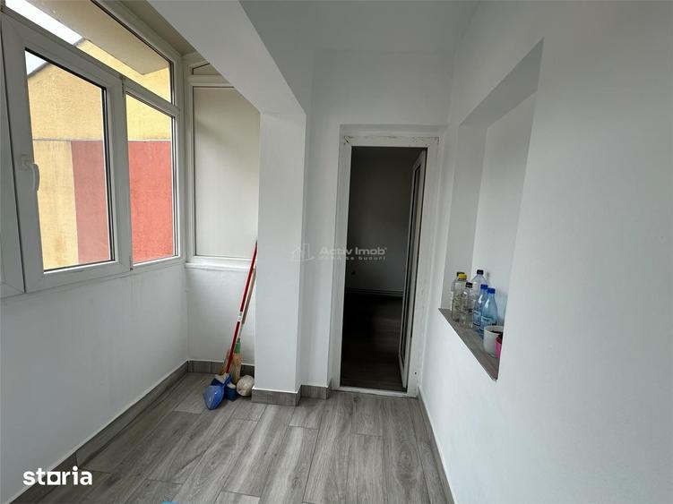 Apartament cu 3 camere decomandat, mobilat în Central