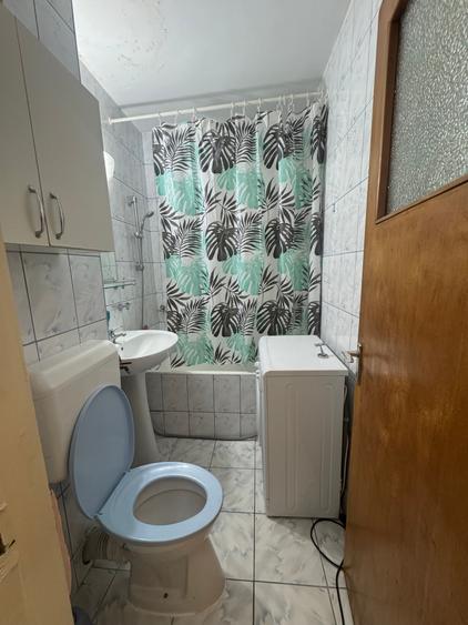 Garsonieră semidecomandată în Titan