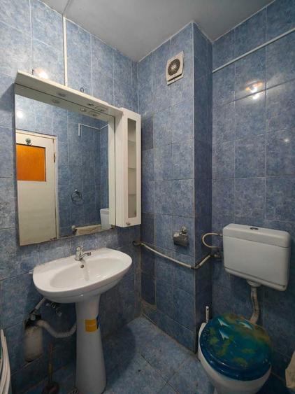 Apartament cu 2 camere decomandat în Craiovița Nouă
