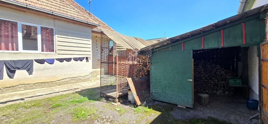 Casă individuală cu 4 camere cu Canalizare în Nord