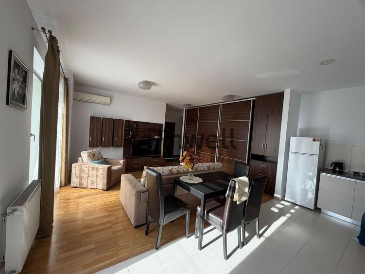 Apartament cu 2 camere semidecomandat, mobilat în Est