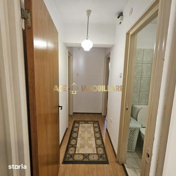 Apartament cu 3 camere, mobilat în Tei