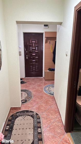 Apartament cu 2 camere decomandat, mobilat în City Park Mall