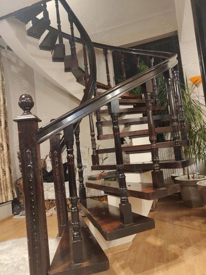 Casă cu 5 camere cu Teren 300 Mp în Central