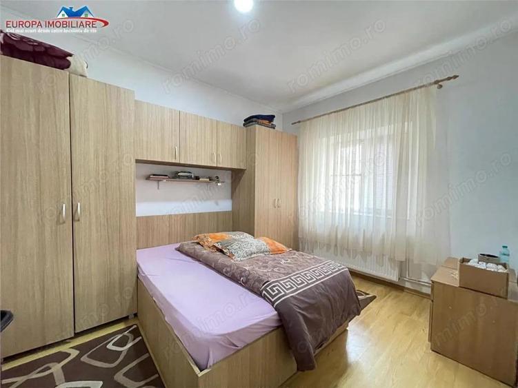 Casă cu Teren 101 Mp în Central