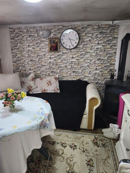 Casă cu 3 camere în Central