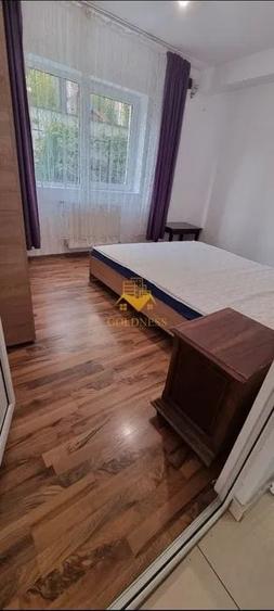 Apartament cu 2 camere semidecomandat, mobilat în Mărăști