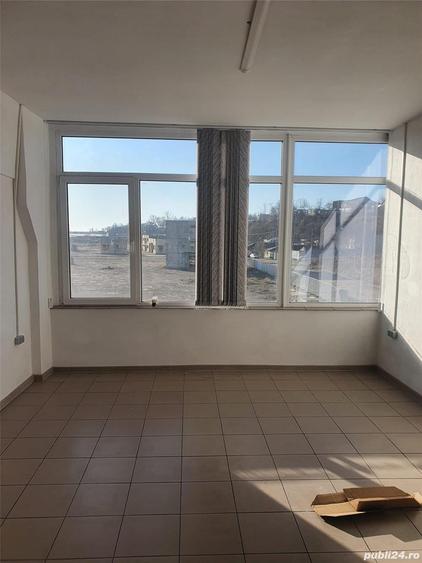 Spațiu comercial, de 15,000 mp, în Central