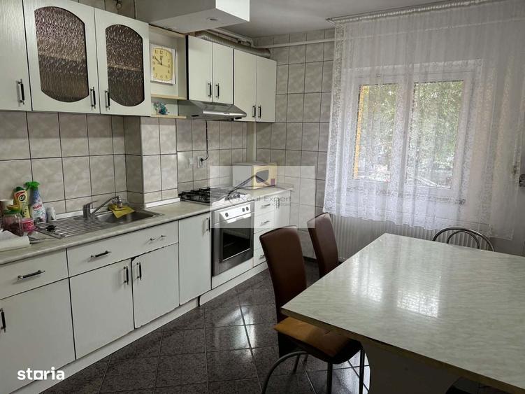 Apartament cu 2 camere decomandat în Zorilor