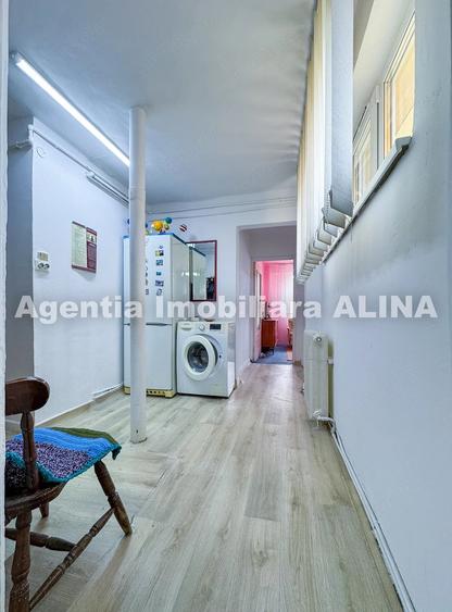 Apartament cu 2 camere decomandat în Micro 15