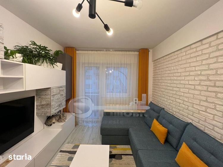 Apartament cu 3 camere decomandat, mobilat în Galata