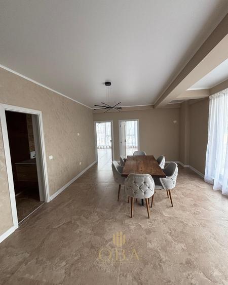Apartament cu 3 camere semidecomandat în Nord