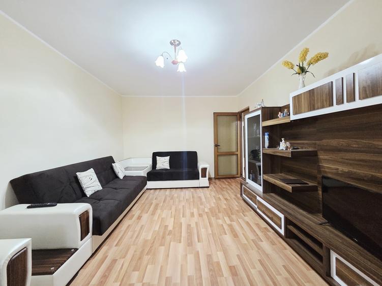 Apartament cu 2 camere decomandat în I. C. Frimu