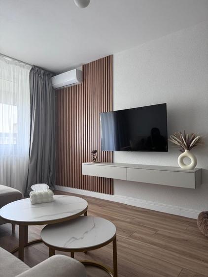 Apartament cu 3 camere decomandat în Tineretului