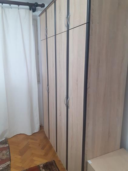 Apartament cu 3 camere semidecomandat, mobilat în Obor