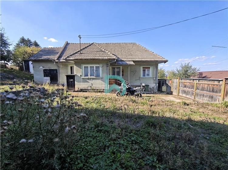 Casă individuală cu 2 camere cu Teren 1419 Mp în Turcheș