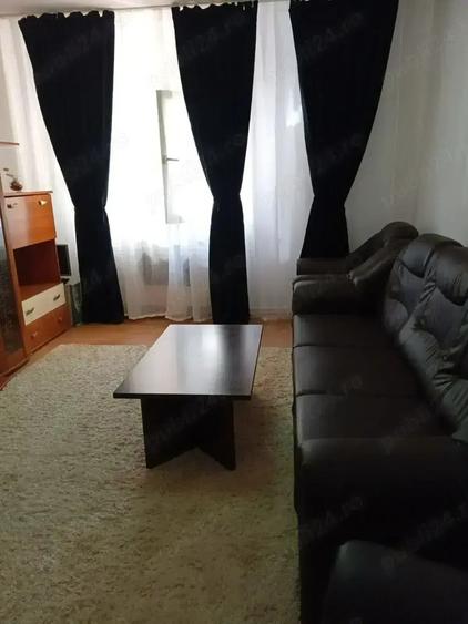 Apartament cu 2 camere decomandat în Cetatea