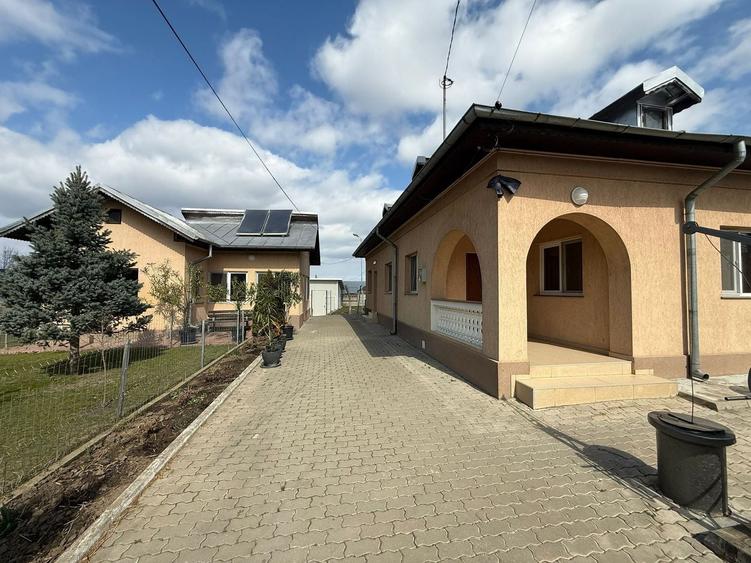 Casă individuală cu 4 camere cu Canalizare în Căciulați