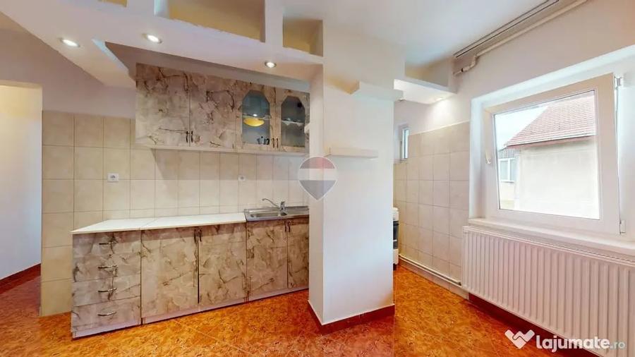 Apartament cu 2 camere semidecomandat în Nord
