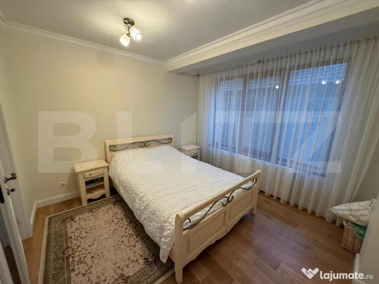 Apartament cu 3 camere semidecomandat, mobilat în Central