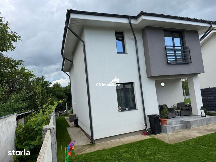Casă cu 4 camere cu Teren 301 Mp în Ferme