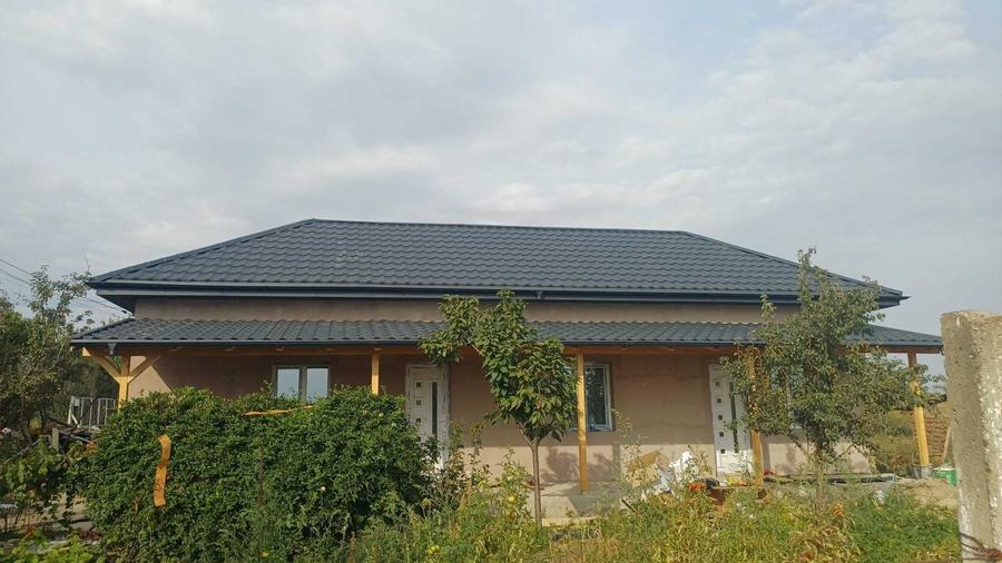 Casă cu 4 camere în Poșta Câlnău