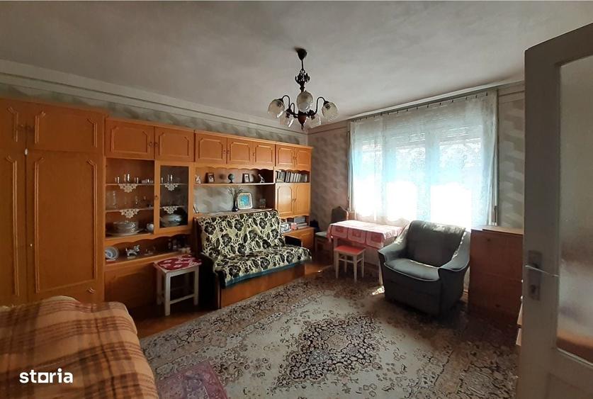 Casă cu 4 camere în Ultracentral