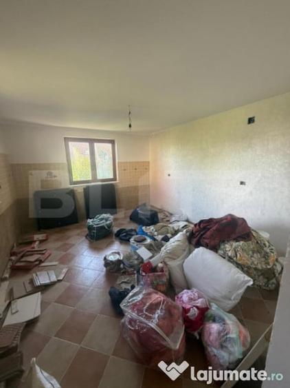 Casa cu etaj, 160 mp utili, 650 mp teren, Salcea - 8