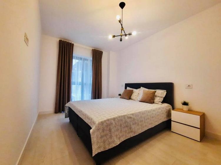 Apartament cu 2 camere decomandat, mobilat în P-ta Presei Libere