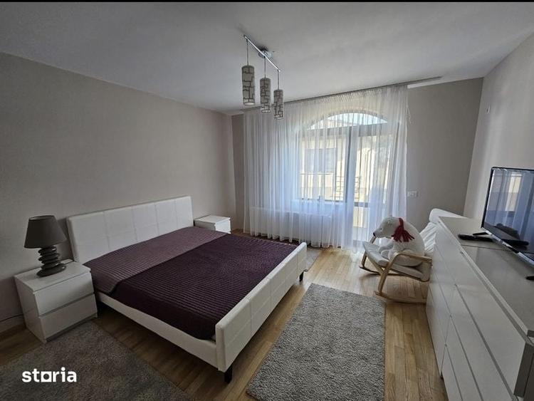 Casă cu 4 camere cu Teren 235 Mp în Central