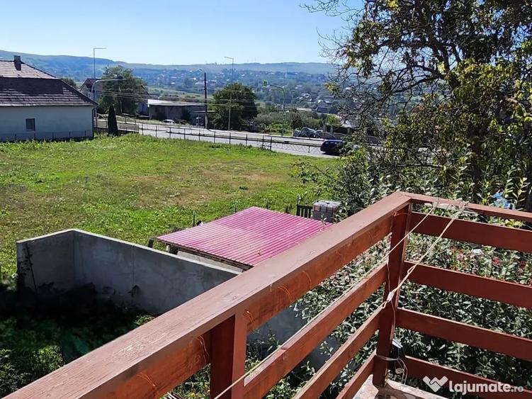 Casă cu 4 camere în Tureni