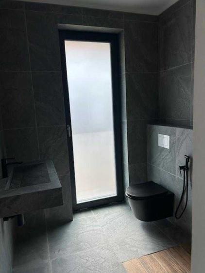 Casă cu 4 camere cu Teren 111 Mp în Central