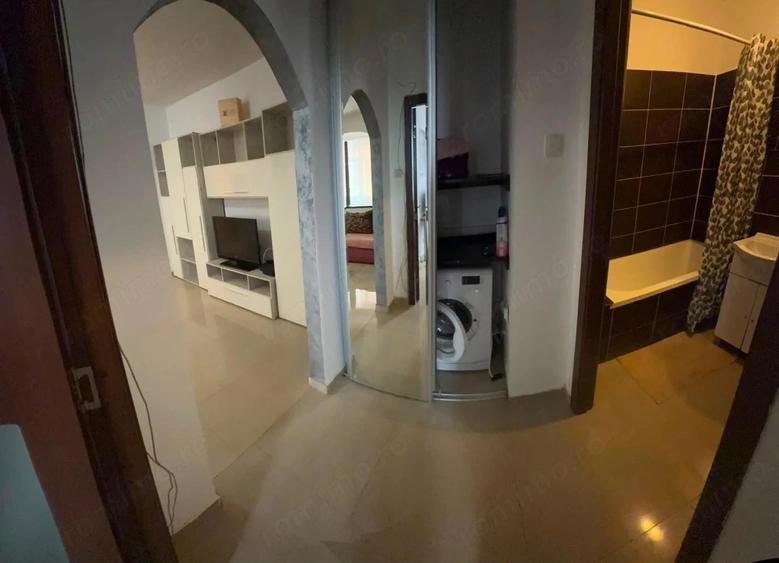 Apartament cu 2 camere semidecomandat în Republicii
