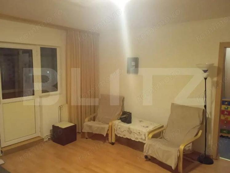 Apartament cu 2 camere semidecomandat în Micro 11
