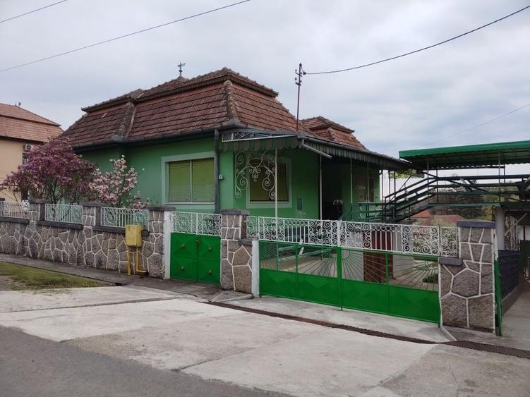 Casă cu 4 camere în Călărași