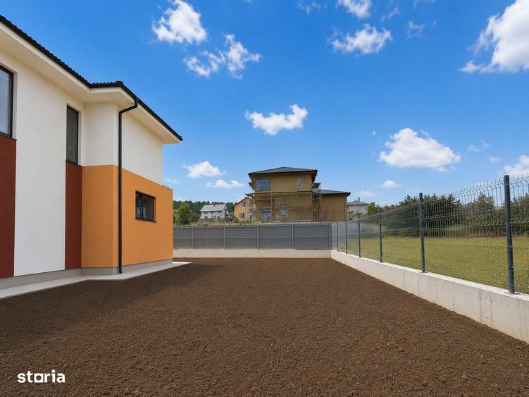 Casă cu 4 camere în Chinteni