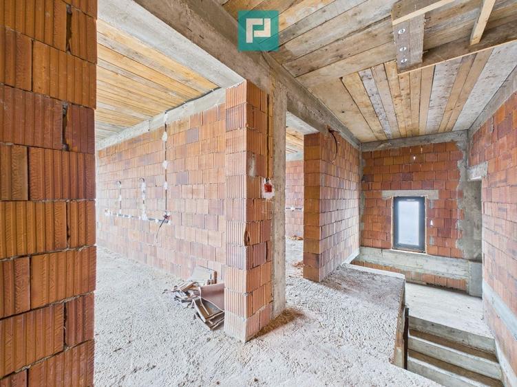 Casă la roșu P+E+M în Șagu - 12