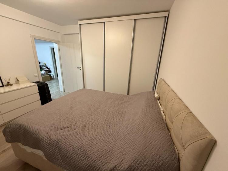 Apartament cu 3 camere decomandat în Chiajna