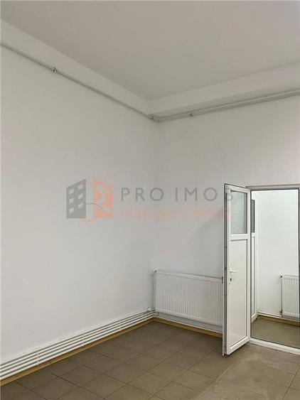 Spațiu comercial, de 35 mp, în Broșteni