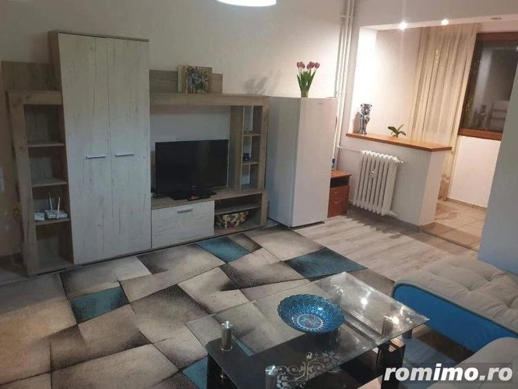 Garsonieră decomandată în Gării