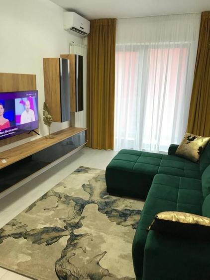 Apartament cu 2 camere decomandat în Politehnica