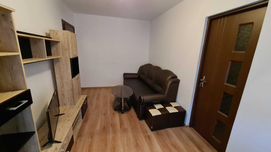 Apartament cu 2 camere semidecomandat în Exterior Vest