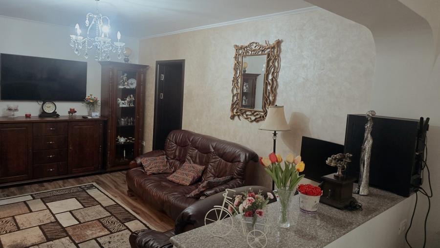 Apartament 3 camere de închiriat | Tomis 2 - 1