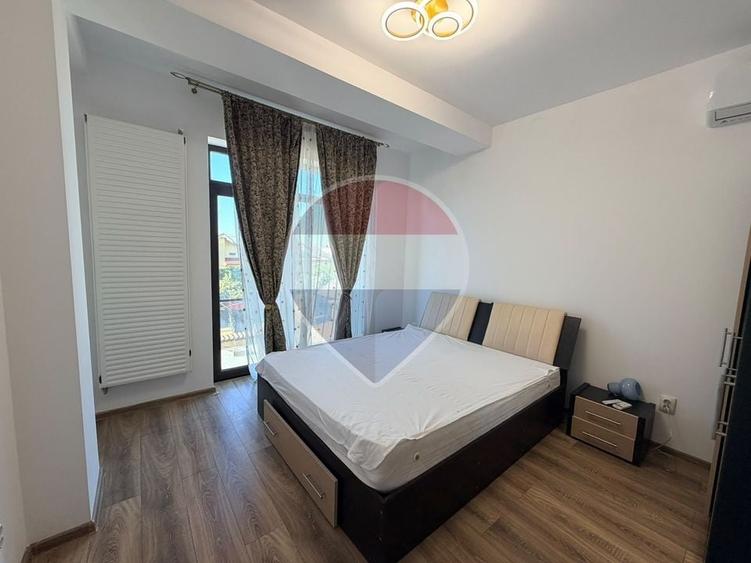 Casă individuală cu 4 camere cu Teren 300 Mp în Central
