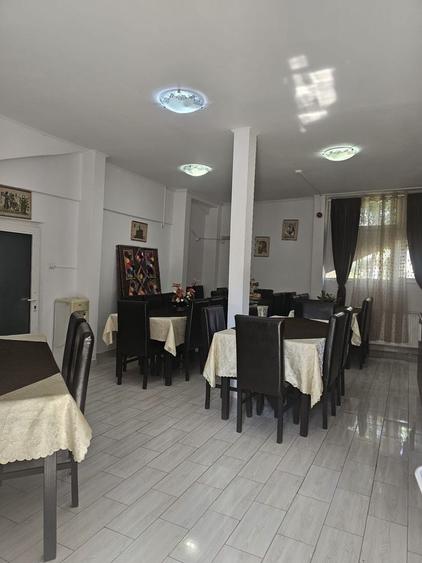 Casă cu 4 camere în Nicolae Bălcescu