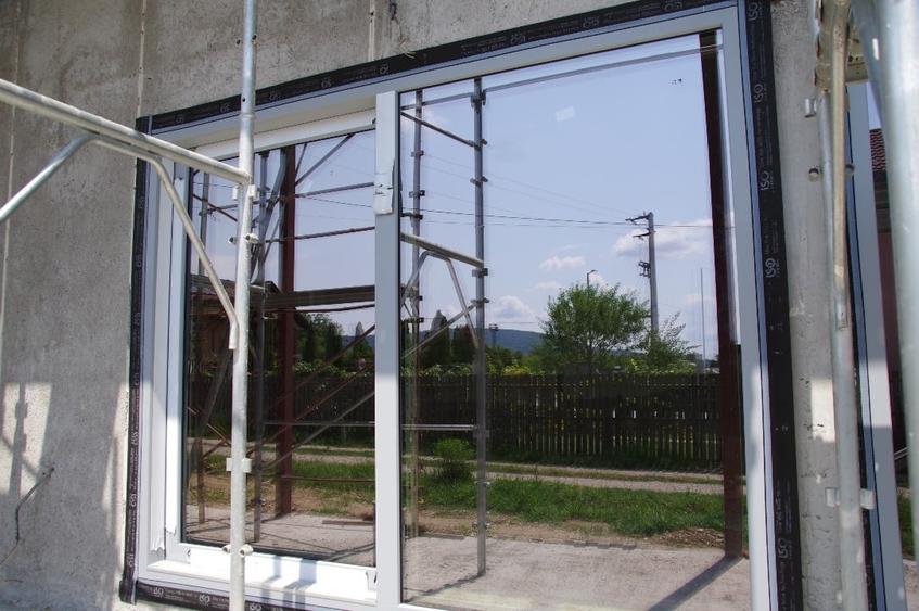 Casă individuală cu 4 camere cu Teren 270 Mp în 1 Mai