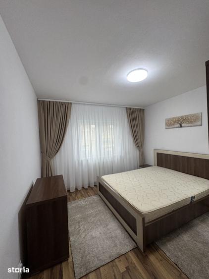 Apartament cu 3 camere decomandat în Decebal
