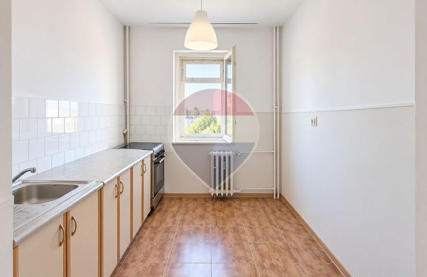 Apartament cu 3 camere decomandat, mobilat în Republicii